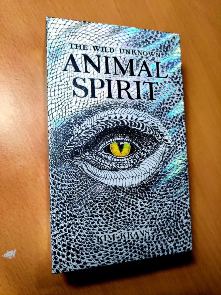 Bộ Bài Bói Tarot Animal Spirit Deck Oracle Cards Mắt Cao Cấp